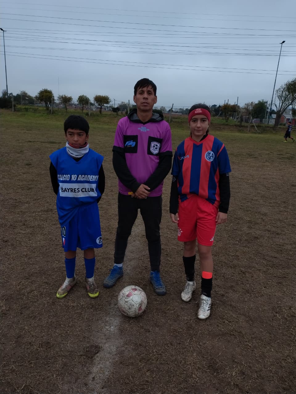 Capitanes con árbitro